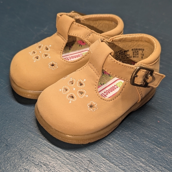 Toddler Sz 1 Tan Kids Shoes with Buckle - Picture 1 of 4